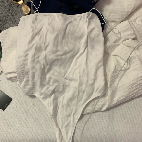 NEVER WORN PACSUN WHITE BODY SUIT - Picture 2 of 4